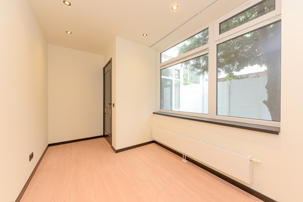 Medium property photo - Loosduinseweg, 2571 AS Den Haag